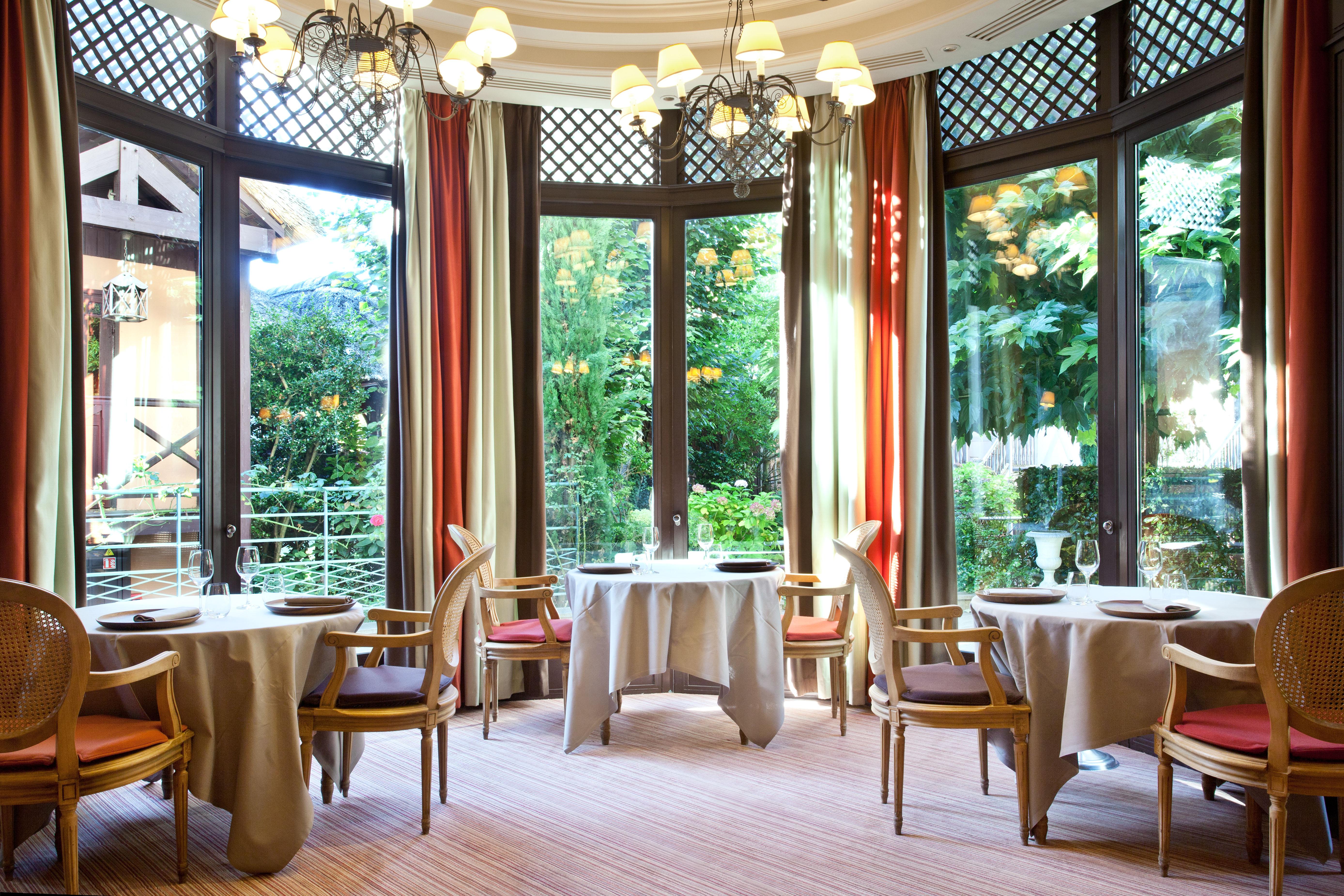 Les Etangs De Corot Hotel Ville-d'Avray Exterior photo