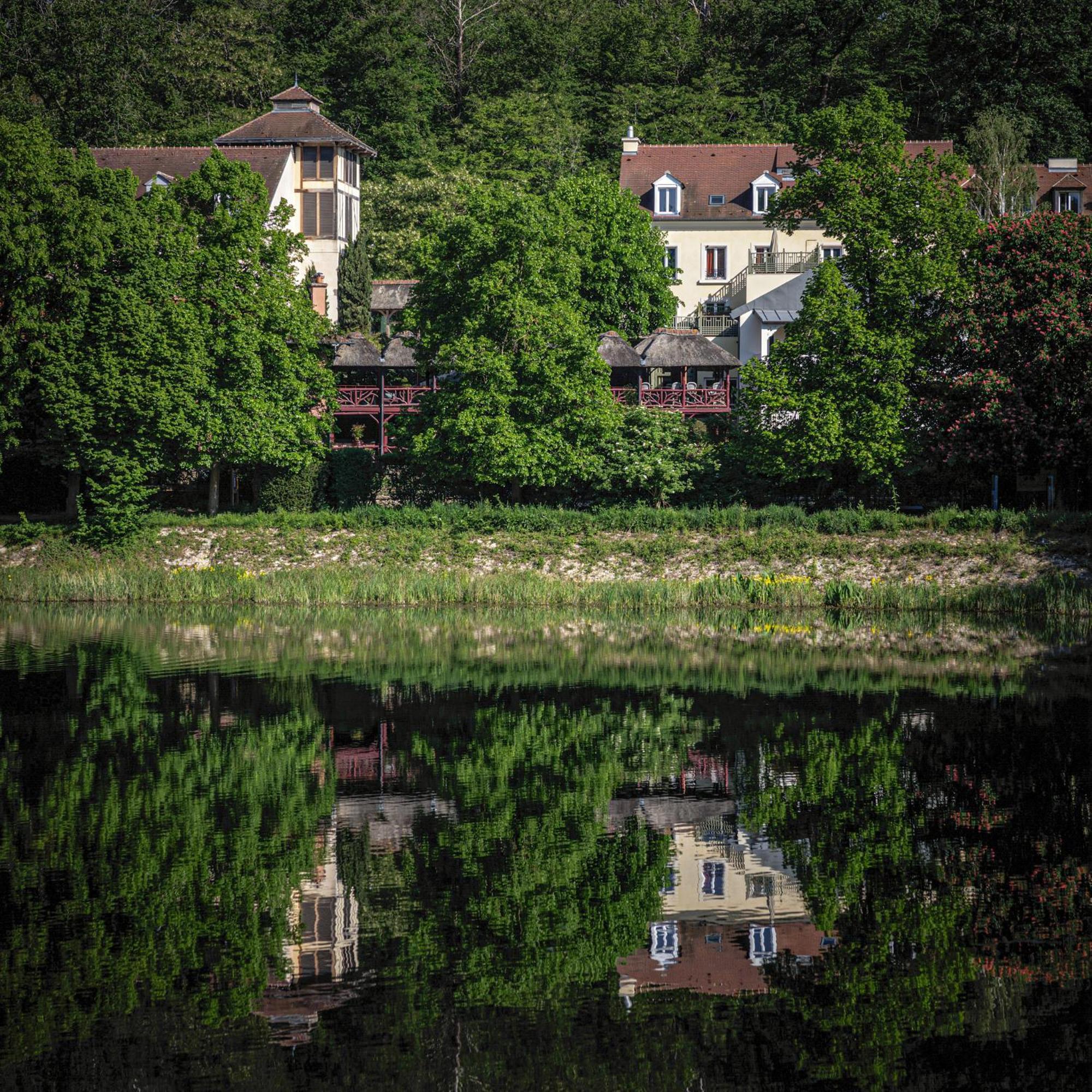 Les Etangs De Corot Hotel Ville-d'Avray Exterior photo